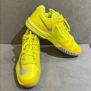 Nike Lunar Ballistec Yellow Tennis Shoes Sneakers Neon Bright Women’s 10.5